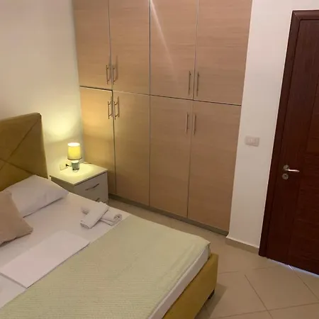 Appartamento Sea View Apartment! 1min Walk From Sea&promenade!